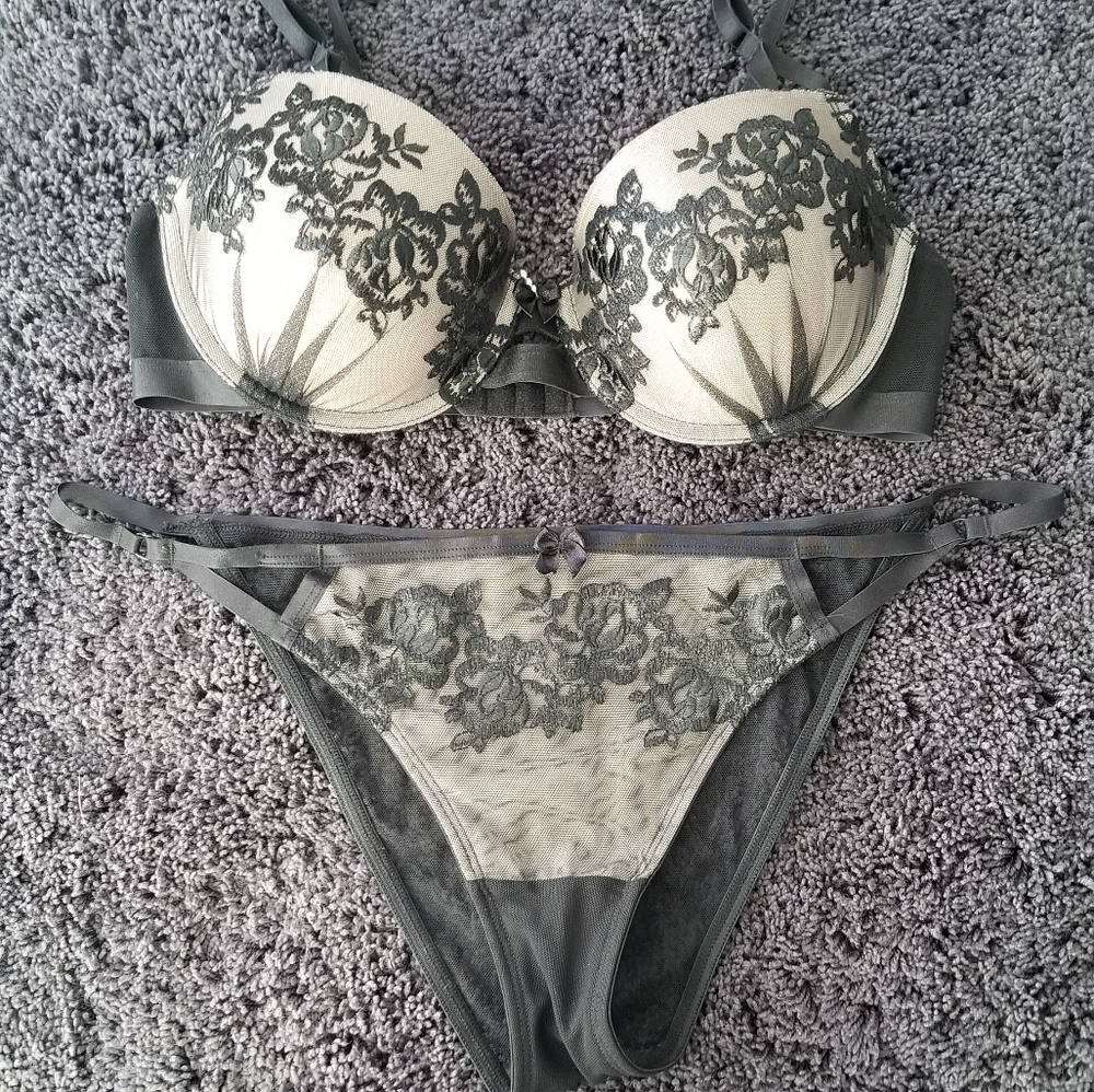 Bra and Underware Set